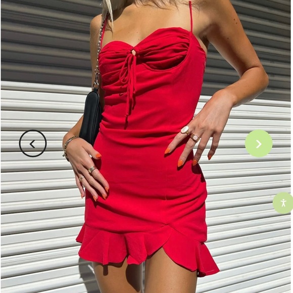 ❤️princess Polly “first priority” DRESS❤️

❣️NEW WITH TAGS❣️NEVER WORN - Picture 6 of 10